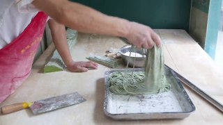 Making Chinese Spinach Noodles