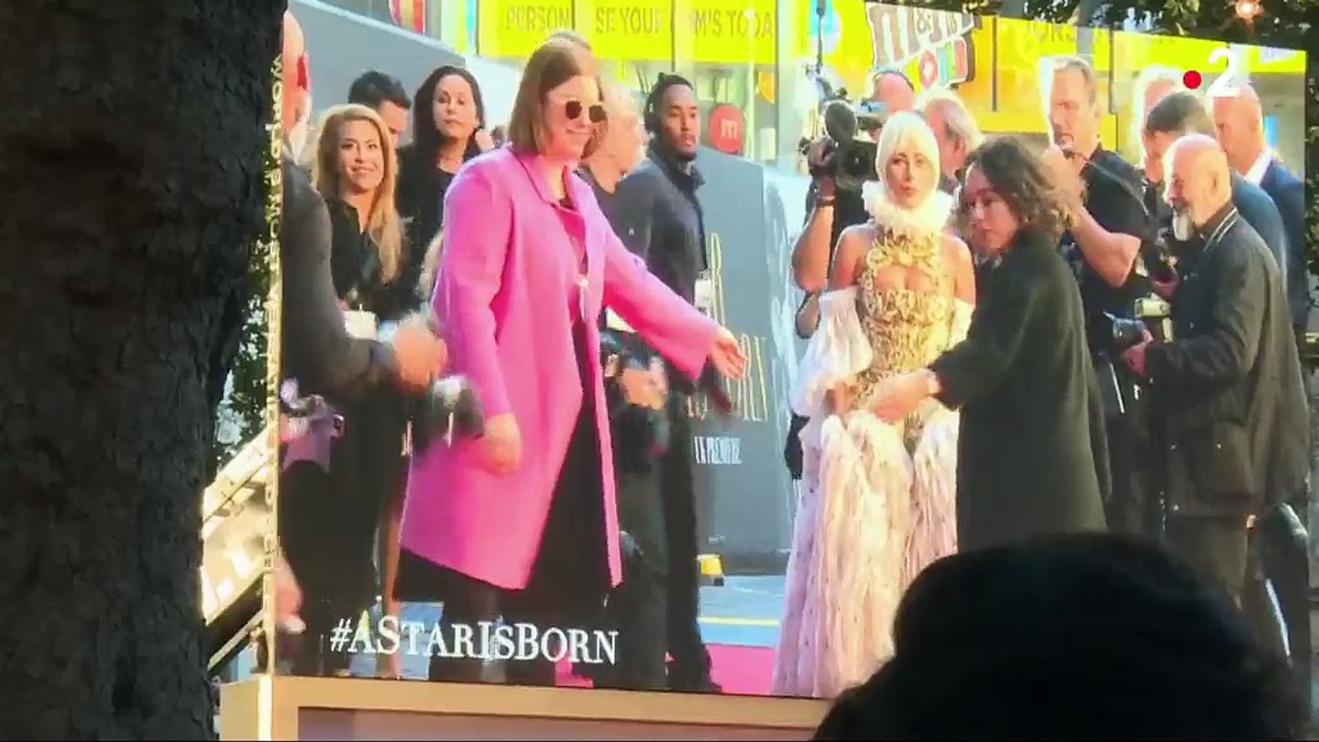 ⁣Lady Gaga fait son cinéma dans