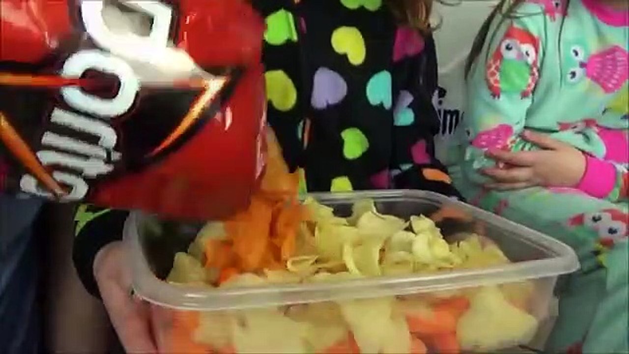 Et bébé mal Bonbons défi géant caché sucette jouet jouets Les fous victoria annabelle