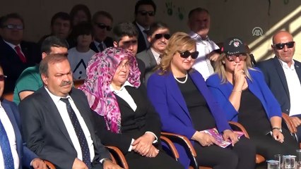 Yüksekovalı kadınlara aşure dağıtıldı - HAKKARİ