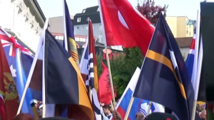 - Kosova Cumhurbaşkanı başkent Priştine’de protesto edildi