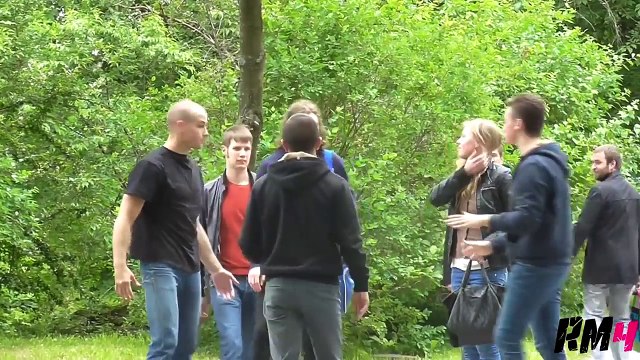 ДЕВУШКА ОБЛИЛА МУЖЧИН В МЕТРО / ЭДВАРД БИЛ - ДЕБИЛ?