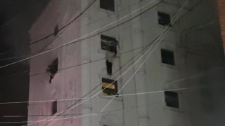 경기 수원 모텔에 불...20여 명 병원 이송 / YTN
