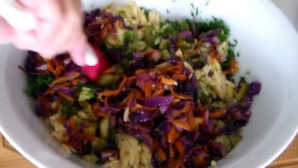 ÇAY SAATLERİNİZ İÇİN YEDİKÇE YEDİRTEN Yoğurtlu Şehriye Salatası Tarifi