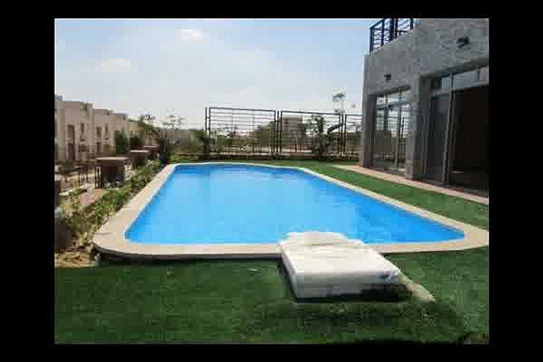 فيلا للايجار بحمام سباحة فى الاجريا بمدينة الشيخ زايد