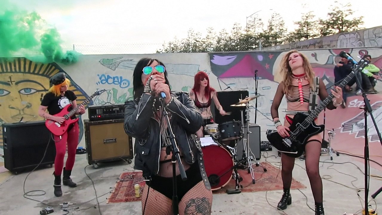 Bonestripper live at the tubes, lower bottoms west Oakland 2018.9.29 generator show