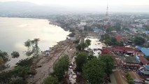 Tsunami in Indonesien: Mehr als 800 Tote