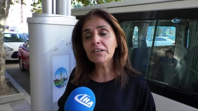 Mahsur kalan kedi kurtarma ekiplerine zor anlar yaşattı