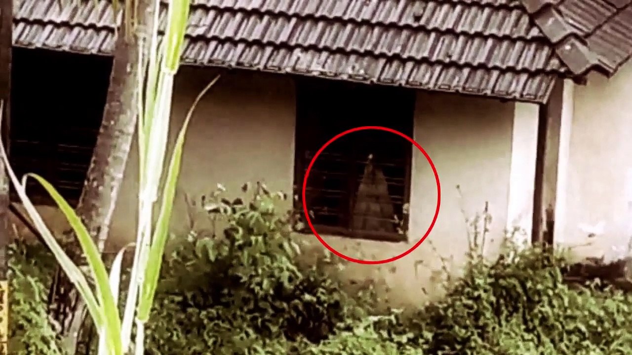 10 Real Ghost Videos Caught On Camera, Real life Scary Video