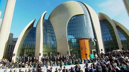 Erdoğan eröffnet Moschee in Köln