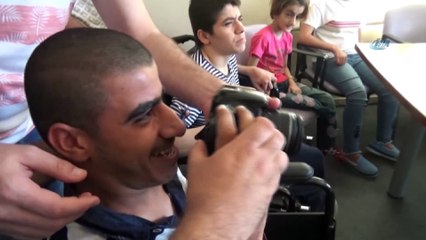 Basın mensuplarından engelli gençlere ziyaret