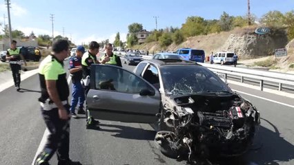 Kaza Sonrası Olay Yerine Gelen Yakınları Sinir Krizleri Geçirdi: 1 Ölü