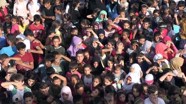 Savaş mağduru çocukların yüzünü güldürdüler - KİLİS