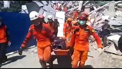 Индонезия: помощь пострадавшим