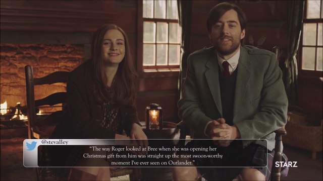 Outlander - Richard Rankin and Sophie Skelton read Fan Tweets [Sub Ita]
