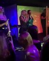 Kija peva Karleusinu pesmu na nastupu u Nemackoj, 'Devojke vole dijamante'!