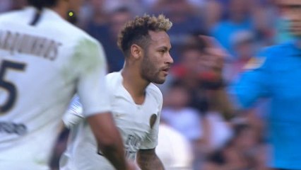 Скачать видео: Neymar puts PSG ahead in style