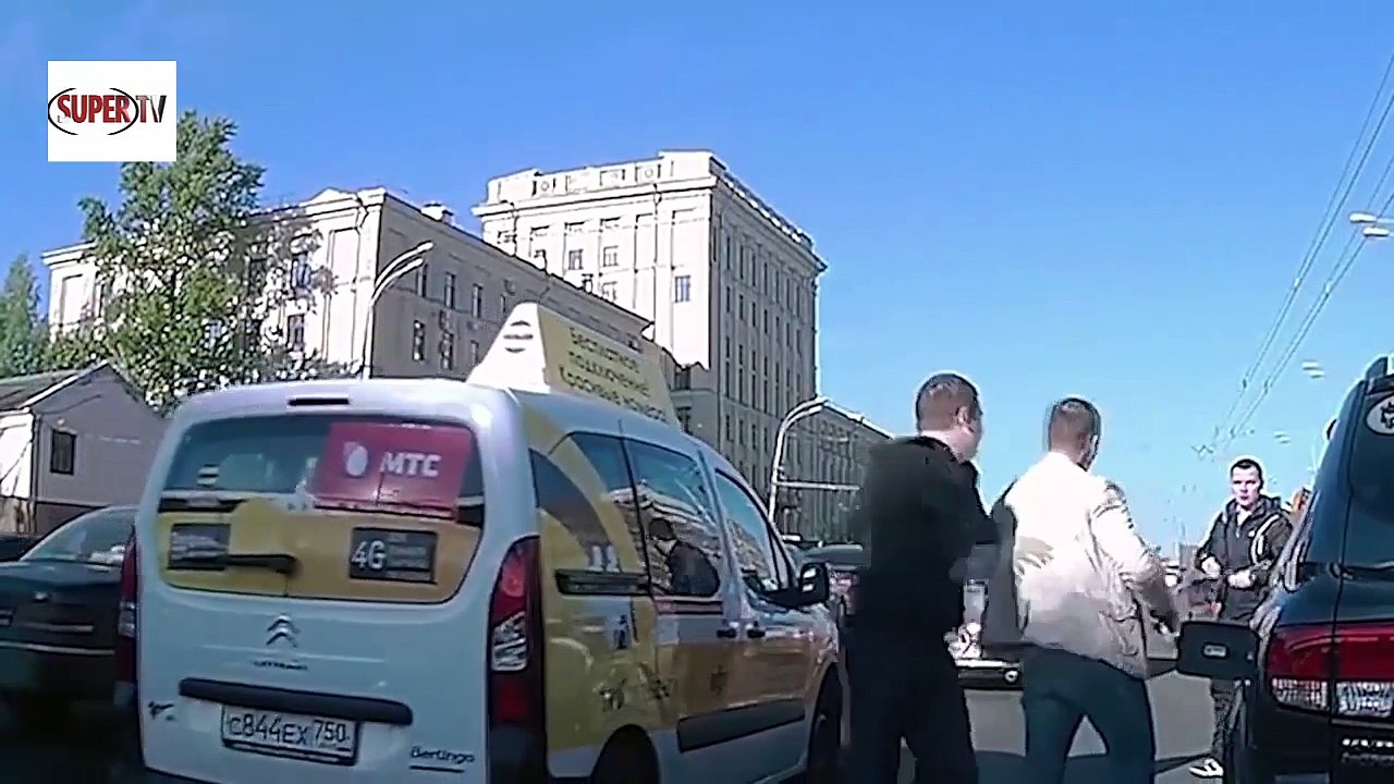 CAR CRASH 2