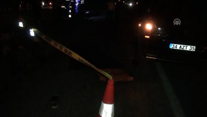 Kaza yerinde bulunanlara otomobil çarptı: 2 ölü, 2 yaralı - AYDIN