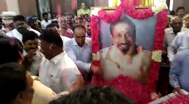 நடிகர் சிவாஜி பிறந்தநாள்.. சிலைக்கு மரியாதை செலுத்திய துணை முதல்வர் ஓ.பி.எஸ்-வீடியோ