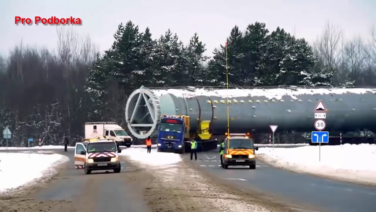 BIGGEST OVERSIZE LOAD EVER CAUGHT ★ Heavy load RC Truck ★ Super human Level