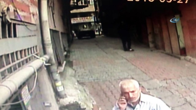 Torbacılara nefes kesen operasyon kamerada...Polis'ten uyuşturucu tacirine, 'Uyuşturucu içenin başı dik olmaz'