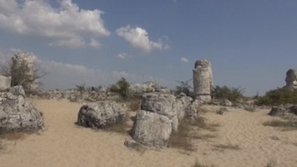 El misterio de las "piedras clavadas" en la costa del Mar Negro