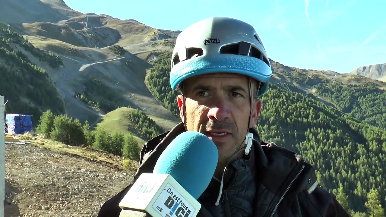 D!CI TV : les travaux d'héliportage du tout nouveau télésiège des Orres