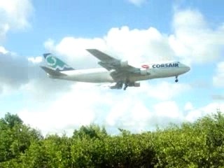 Guadeloupe CORSAIR 747 Landing