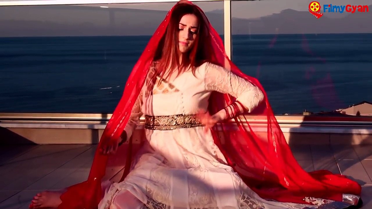 Dance on- Piya More
