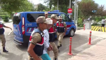 Eşini ve çocuğunu öldüren cani baba adliyeye sevk edildi
