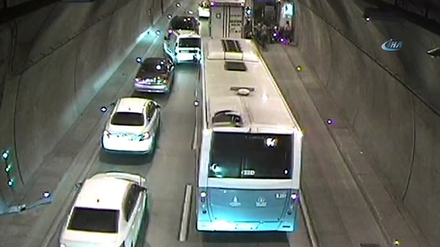 Dolmabahçe Tüneli'ndeki motosiklet kazası kamerada