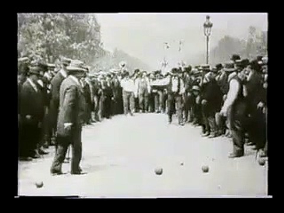 Auguste & Louis Lumière: Concours de Boules (1896)