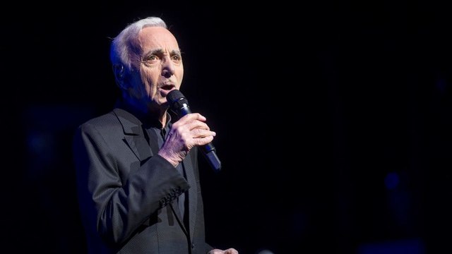 Charles Aznavour est décédé à l'âge de 94 ans - ZAPPING ACTU DU 01/10/2018