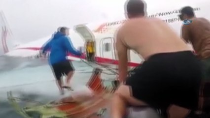 - Göle İnen Uçağın Kurtarma Görüntüleri Ortaya Çıktı