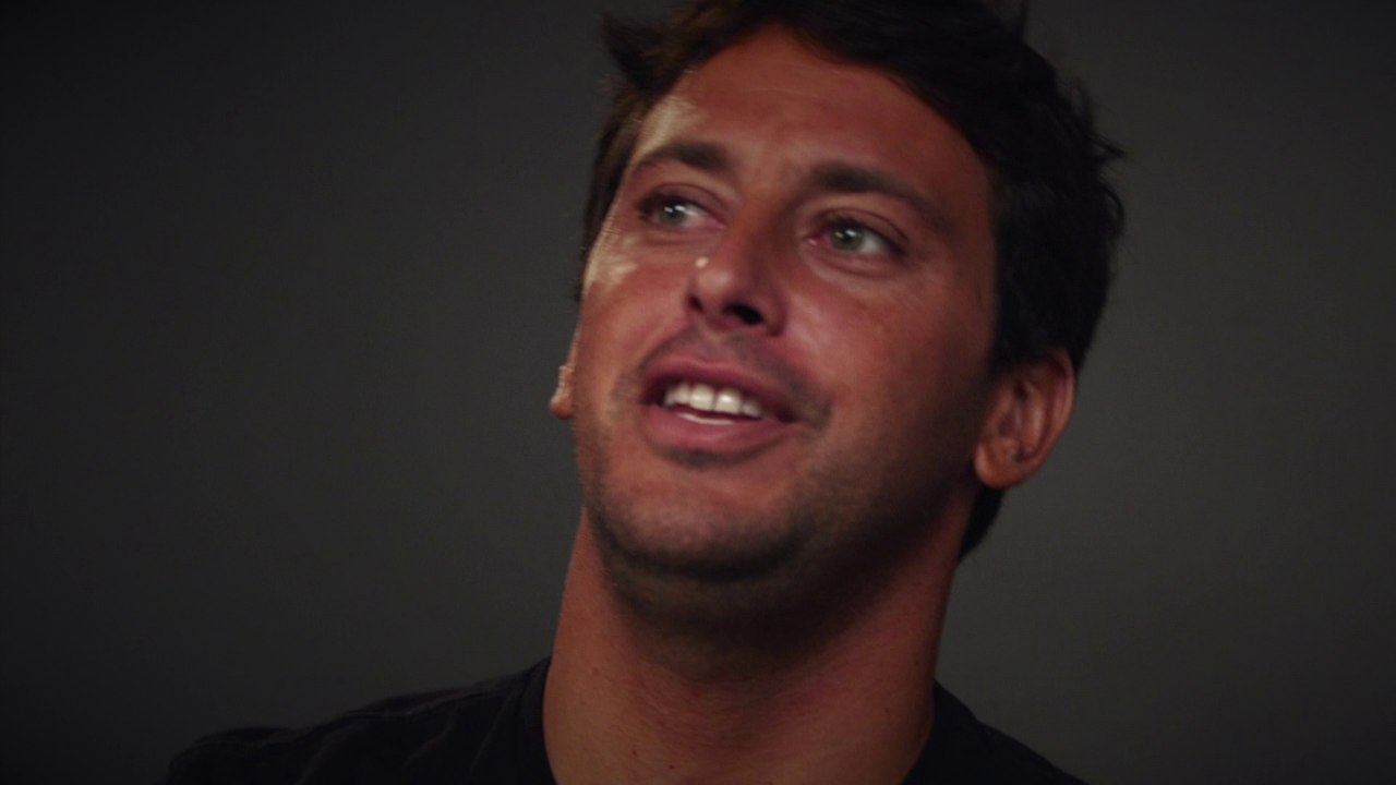 Adrénaline - Surf : Jérémy Florès « Johanne, c'est une bosseuse! »