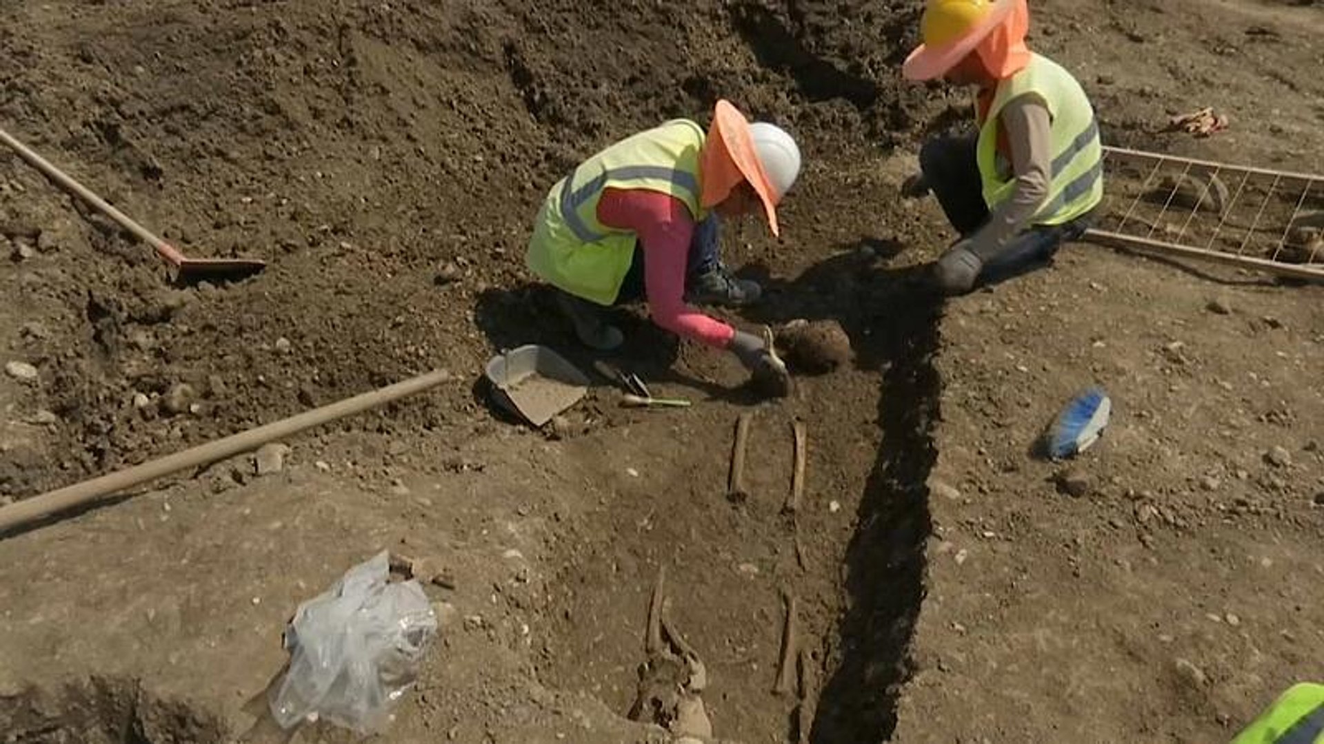 ⁣Watch: Pipeline construction workers find dozens of ancient sites in Albania
