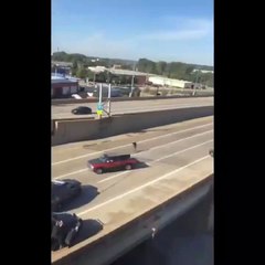 Αστυνομικοί “πατούν” με το αυτοκίνητο καταζητούμενο!