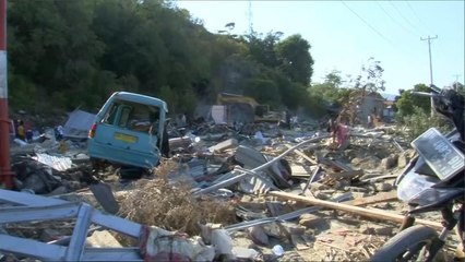 جاكرتا: عدد ضحايا زلزال سولاويسي 844 قتيلا