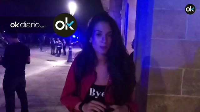 Mossos cargan contra violentos CDR en el Parlament