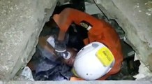 Man rescued from rubble in Palu, Sulawesi