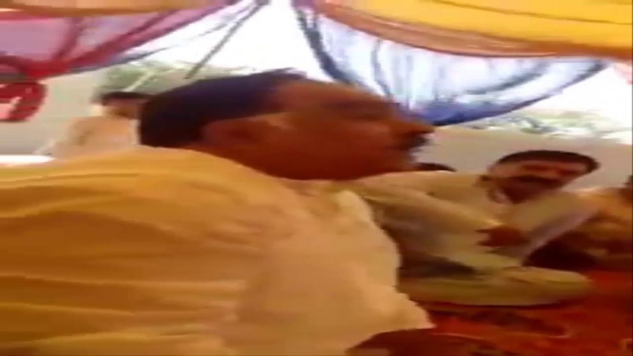 pti supporter speech on nawaz sharif funny video