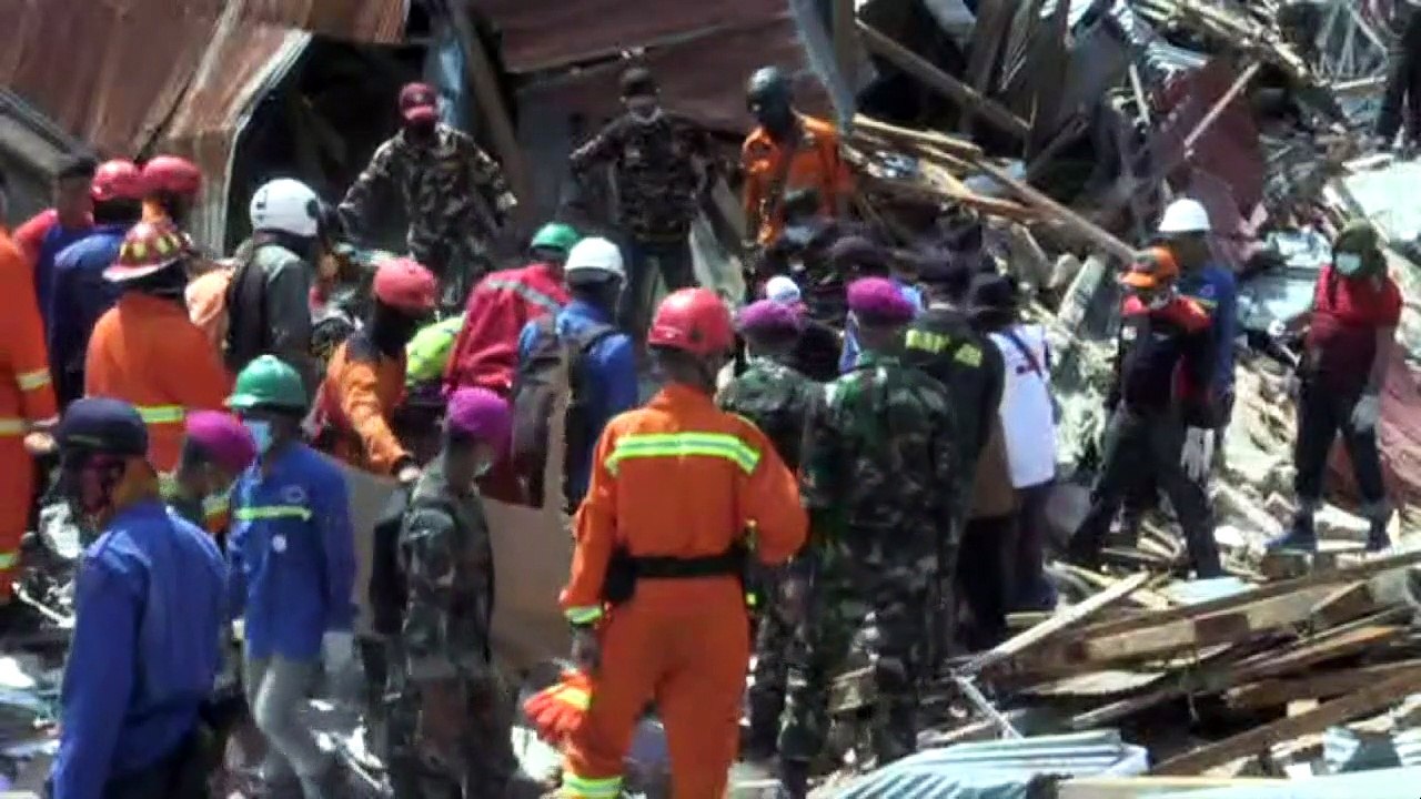 Tsunami in Indonesien: Inzwischen mehr als 1200 Tote