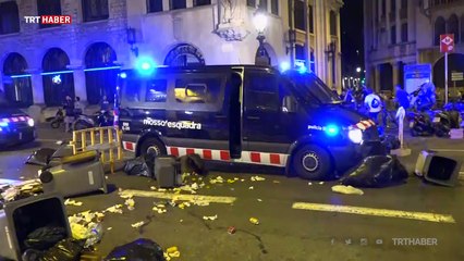 Katalanlar Madrid yönetimini protesto etti