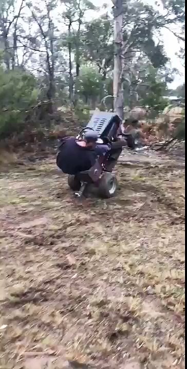 Faire du wheeling avec une tondeuse