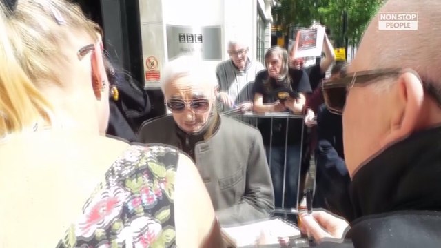 Charles Aznavour : Johnny Hallyday outré , Sylvie Vartan raconte une touchante anecdote