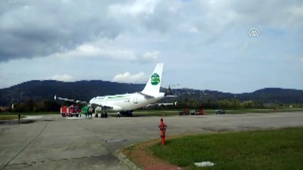 Yolcu uçağının tekerleğinin çamura saplanması - ZONGULDAK
