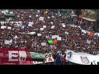 Marchan miles de estudiantes contra nuevo reglamento del IPN  / Paola Virrueta
