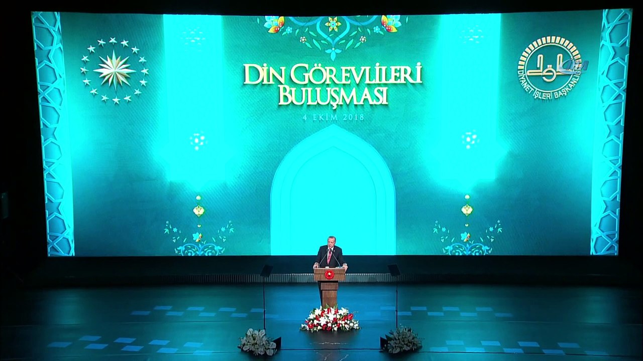 Cumhurbaşkanı Erdoğan:'Camilere kadınlar gireme...