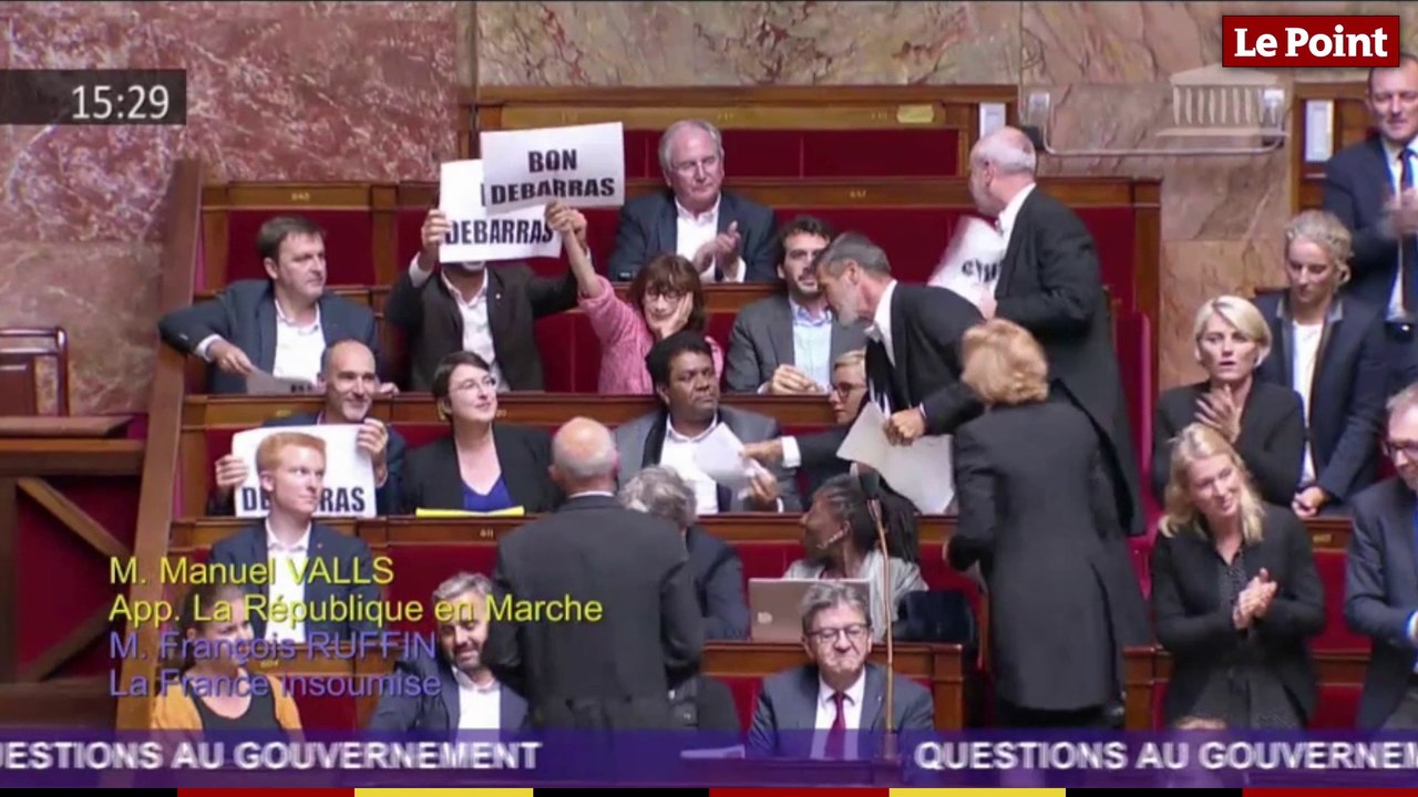 Adieux de Manuel Valls à l'Assemblée : entre ovation et huées